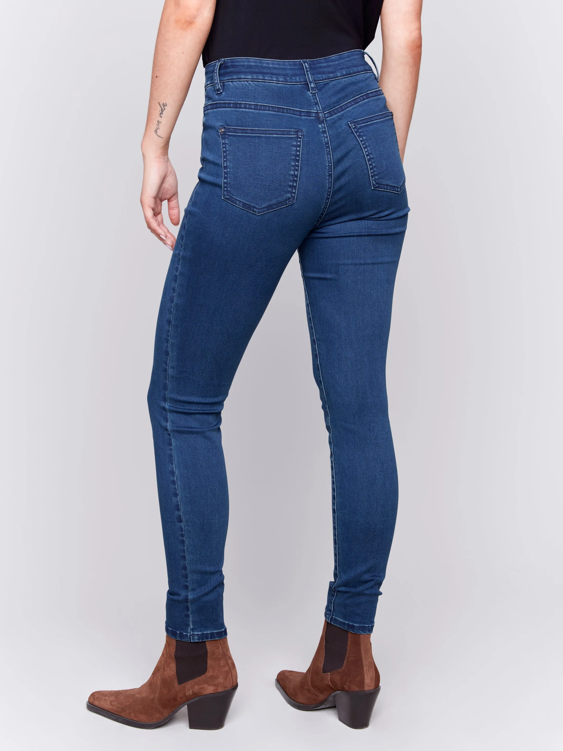 Charlie B Soft skinny leg Jean