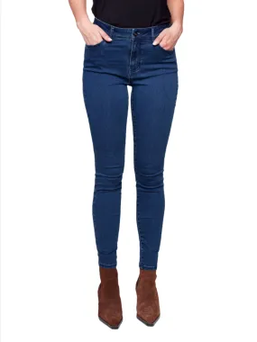 Charlie B Soft skinny leg Jean