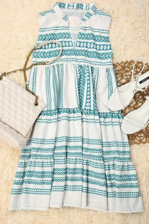 Print V Neck Sleeveless Dress