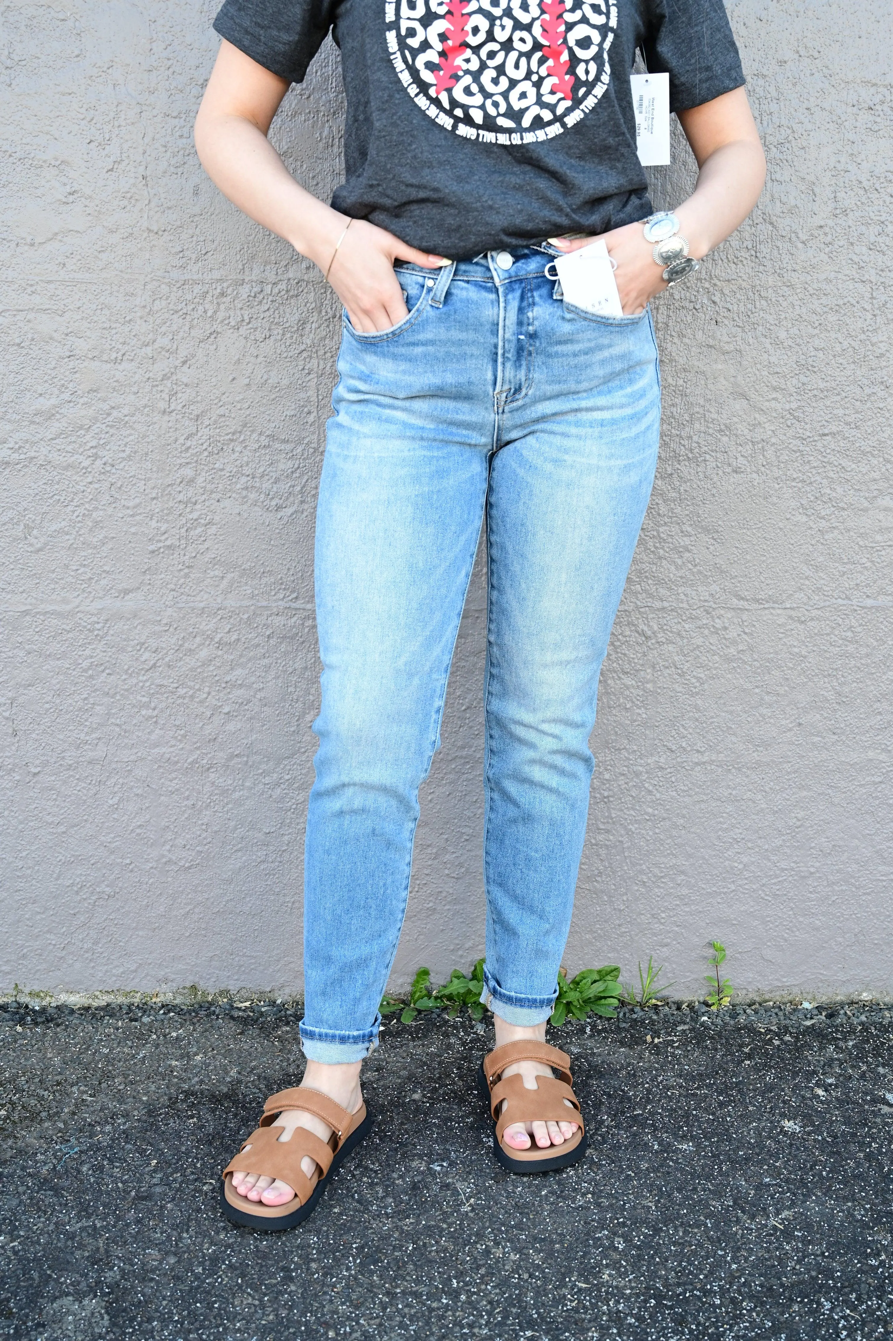 Summer Breeze MID RISE RELAXED SKINNY JEANS